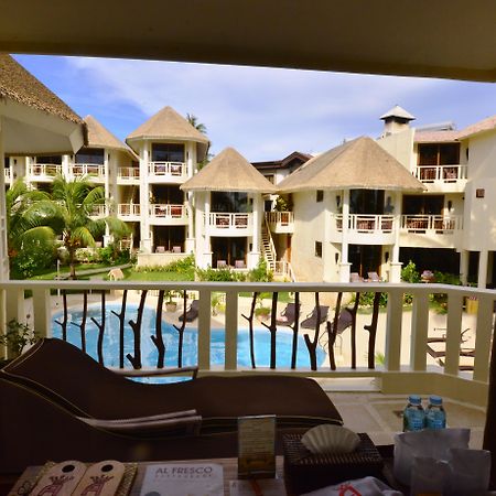 แอมบาสเดอร์ อิน พาราไดซ์ Hotel Balabag  ภายนอก รูปภาพ View from a room at the resort