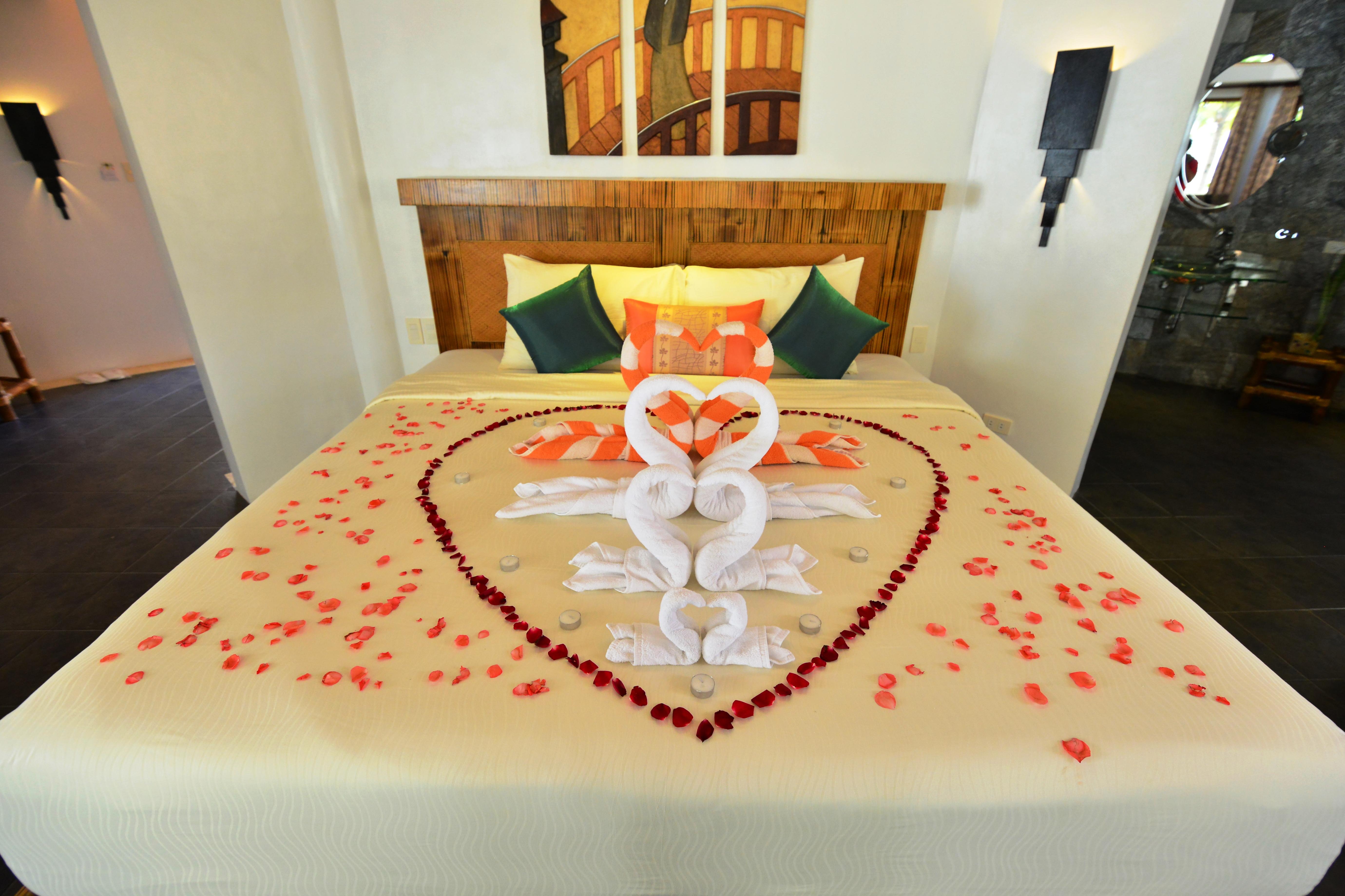 แอมบาสเดอร์ อิน พาราไดซ์ Hotel Balabag  ภายนอก รูปภาพ Honeymoon Suite