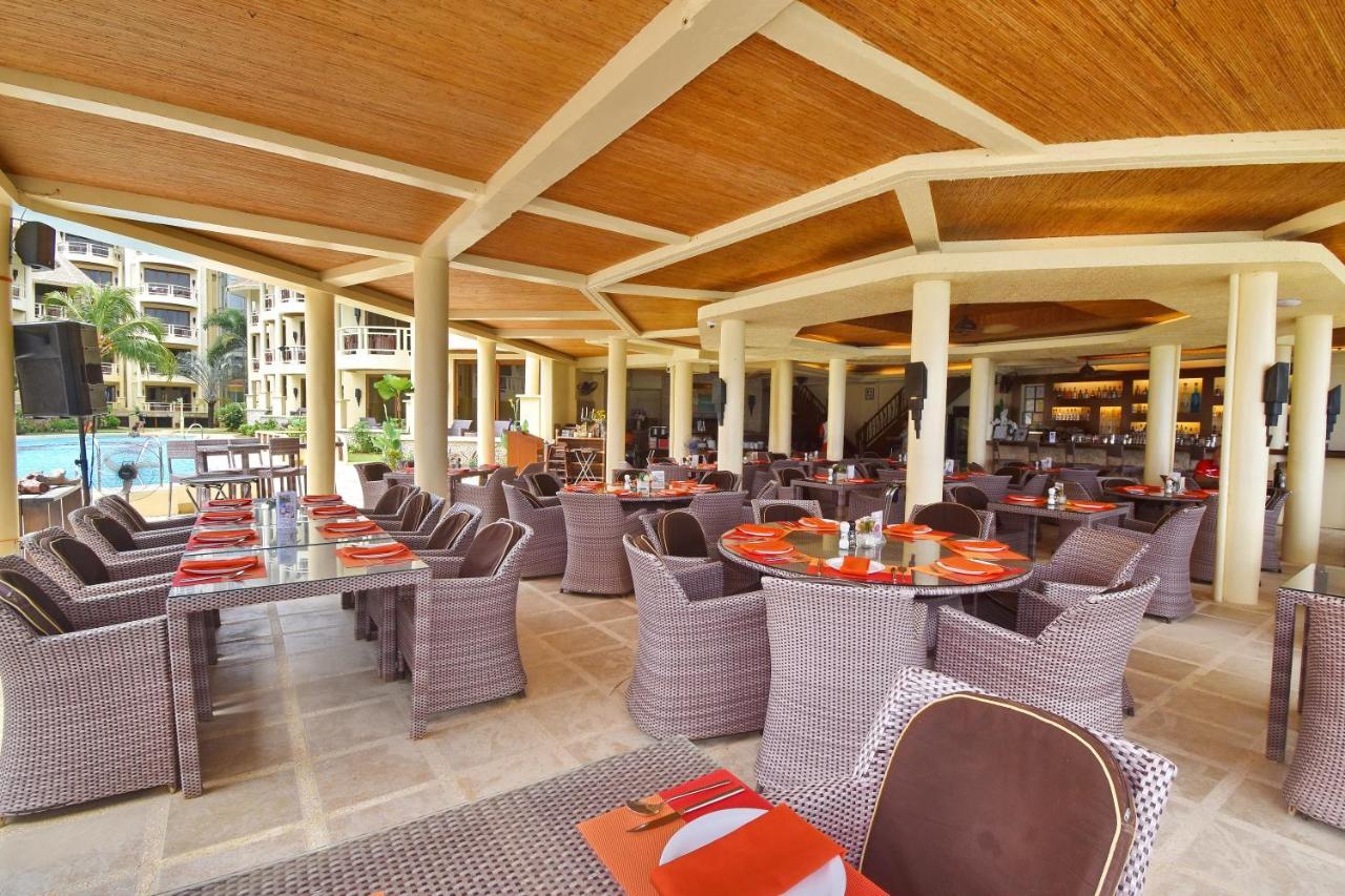 แอมบาสเดอร์ อิน พาราไดซ์ Hotel Balabag  ภายนอก รูปภาพ The restaurant at the hotel