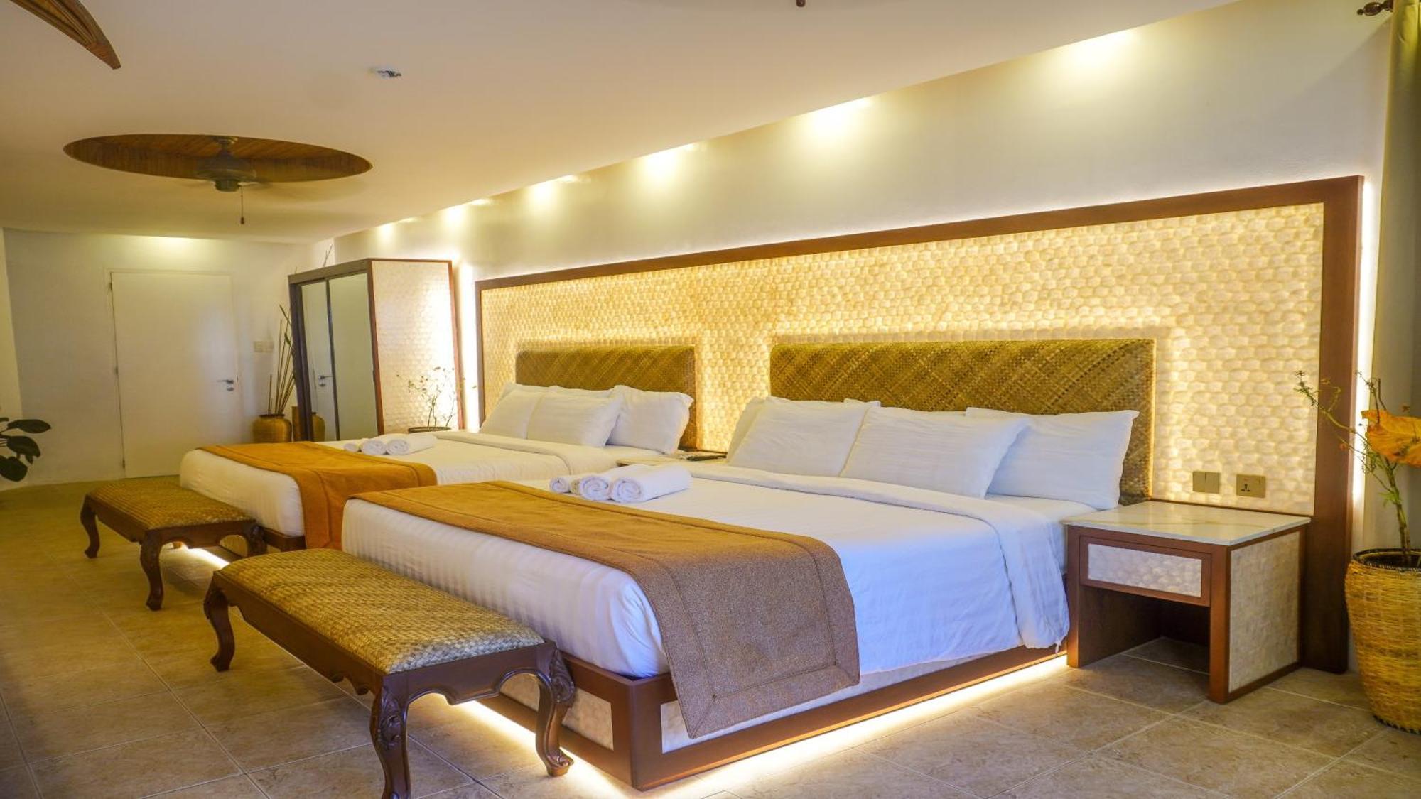 แอมบาสเดอร์ อิน พาราไดซ์ Hotel Balabag  ภายนอก รูปภาพ