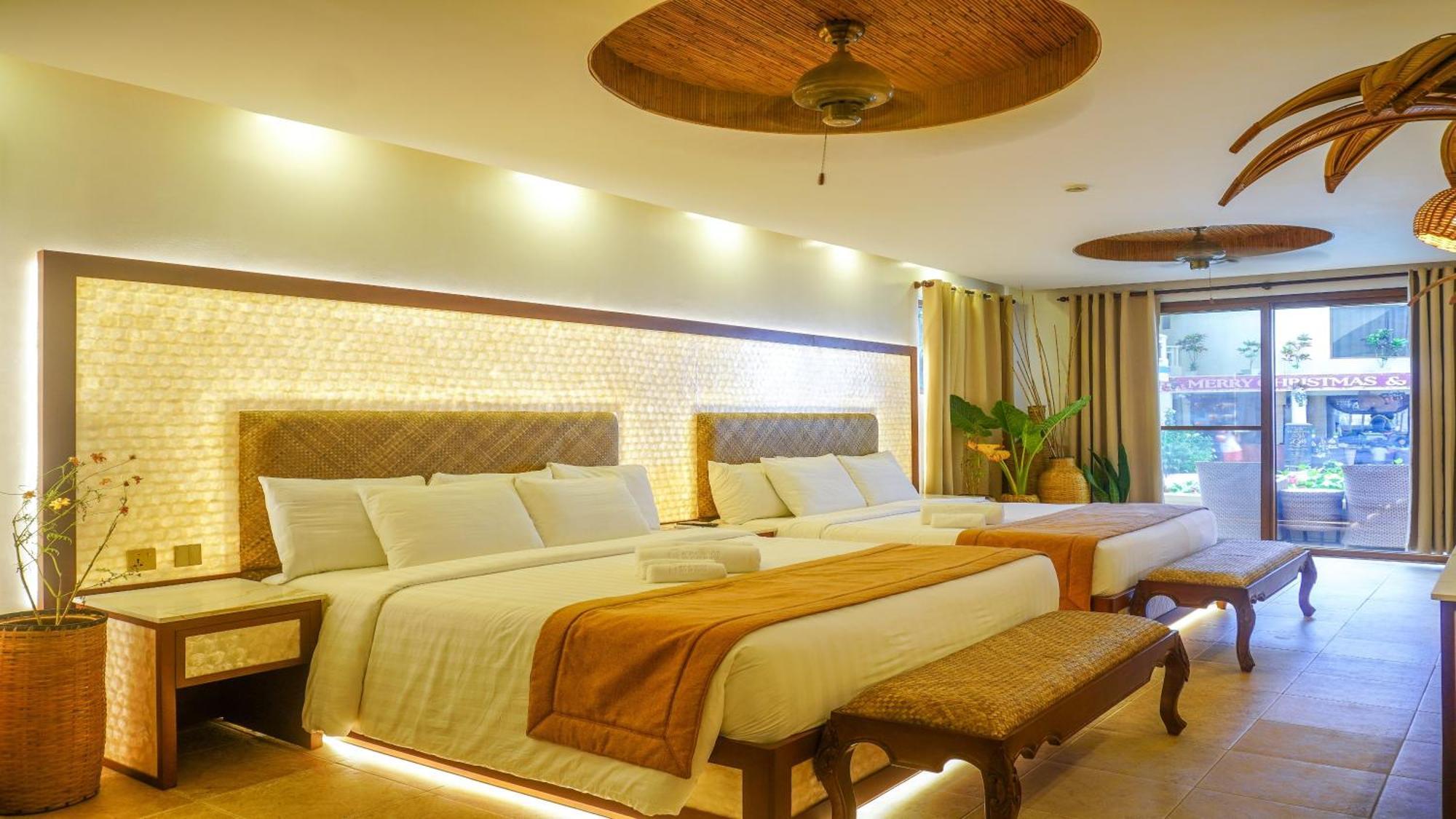 แอมบาสเดอร์ อิน พาราไดซ์ Hotel Balabag  ภายนอก รูปภาพ
