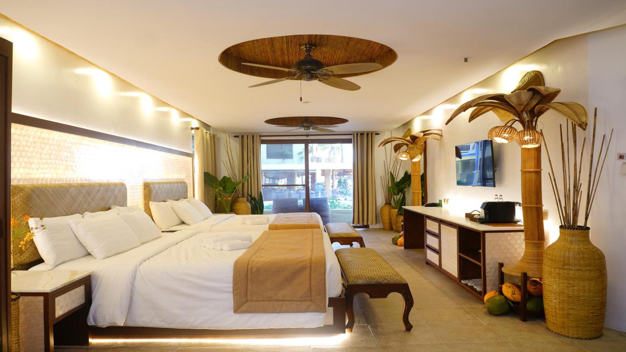 แอมบาสเดอร์ อิน พาราไดซ์ Hotel Balabag  ภายนอก รูปภาพ