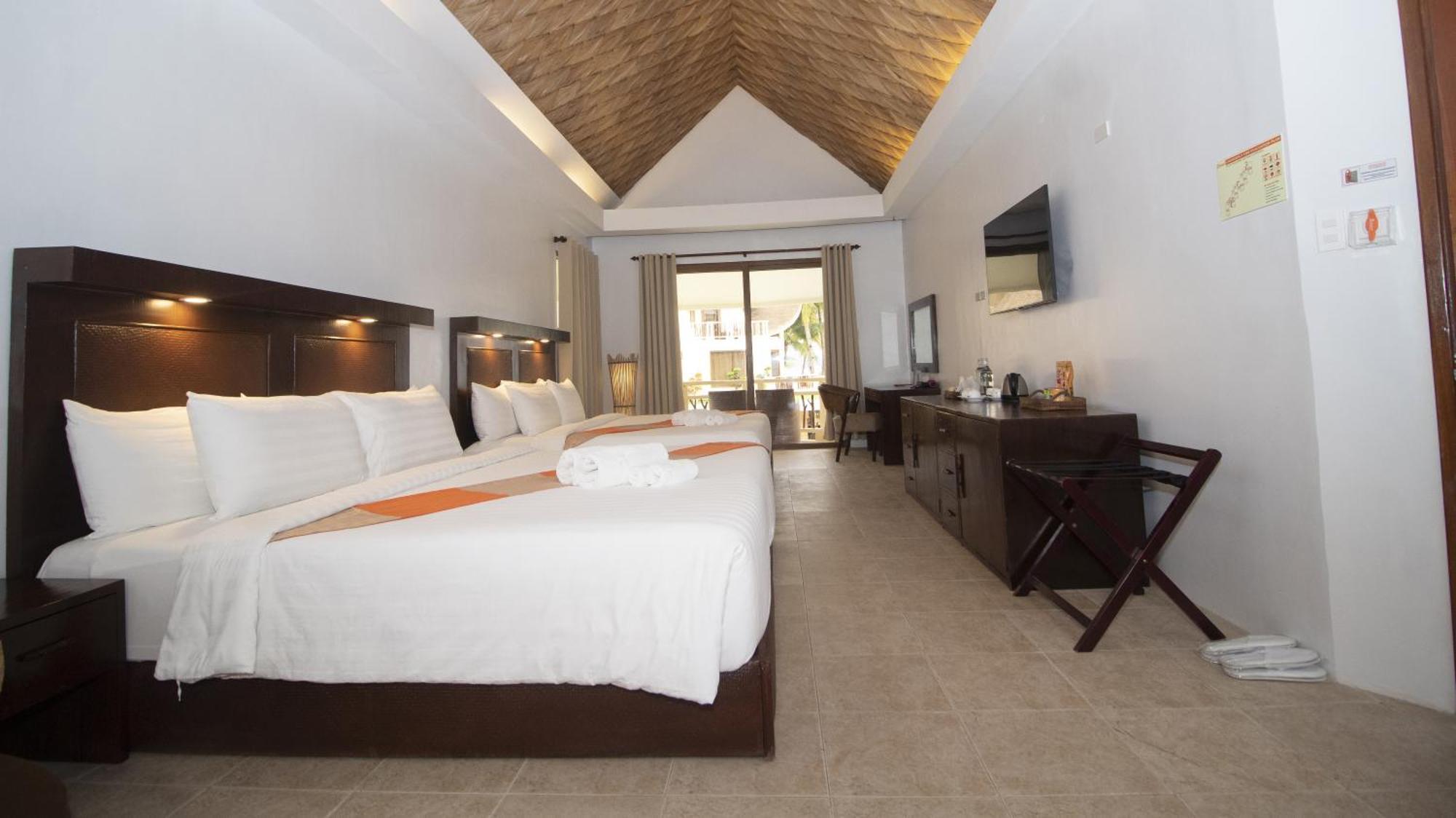แอมบาสเดอร์ อิน พาราไดซ์ Hotel Balabag  ภายนอก รูปภาพ